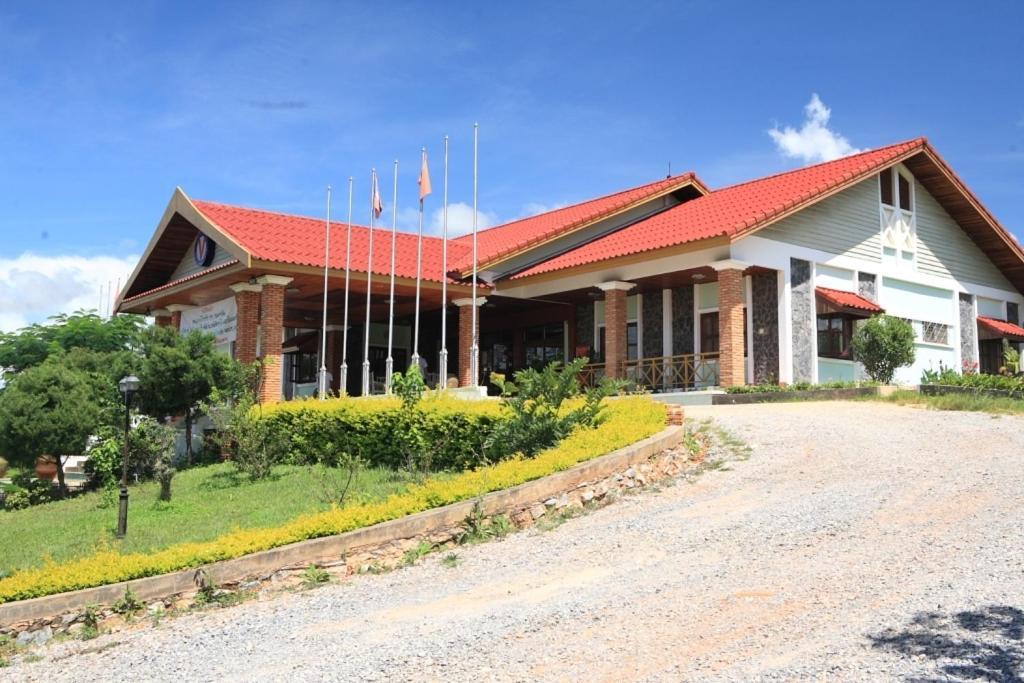 Vansana Plain Of Jars Hotel Muang Phônsavan Dış mekan fotoğraf