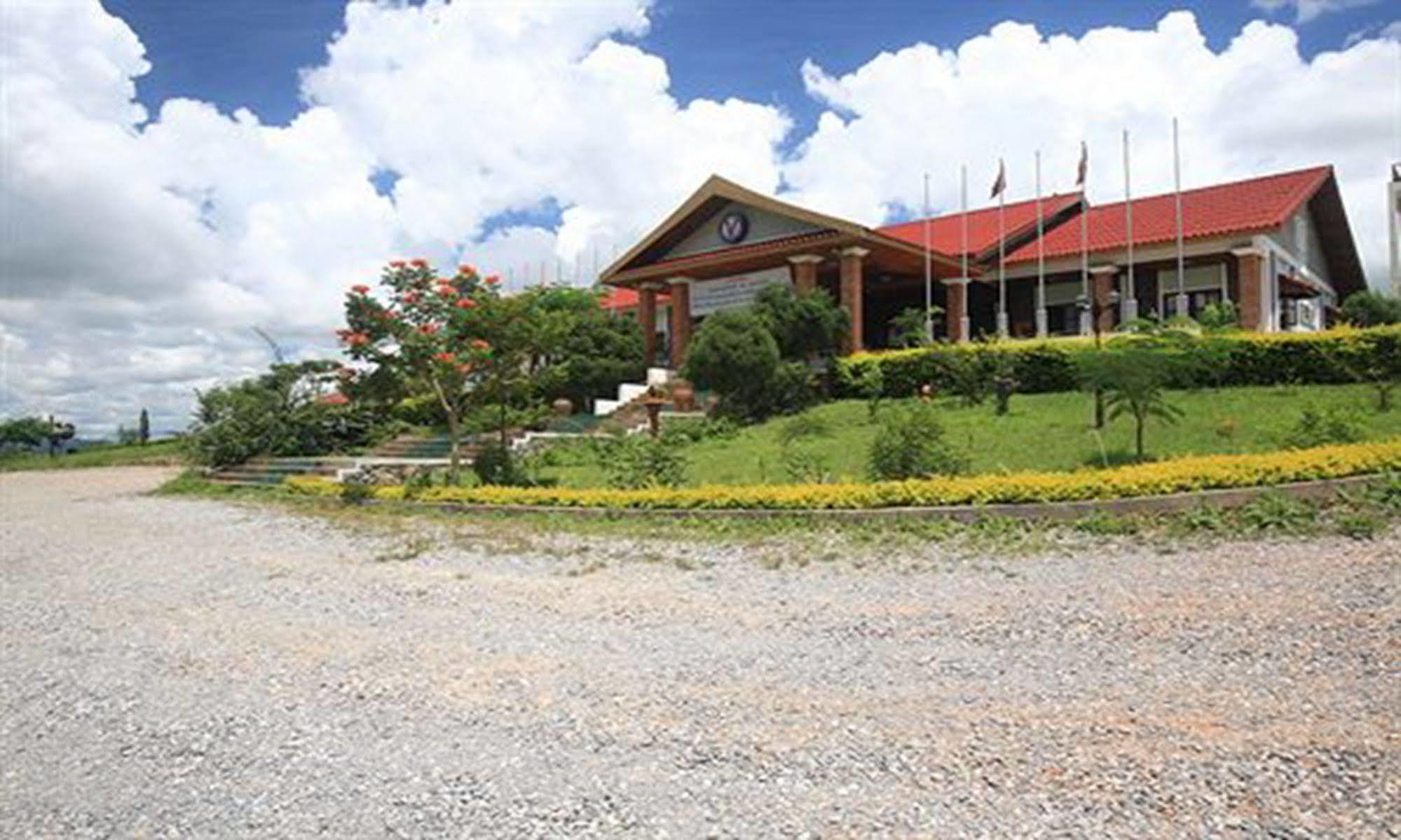 Vansana Plain Of Jars Hotel Muang Phônsavan Dış mekan fotoğraf