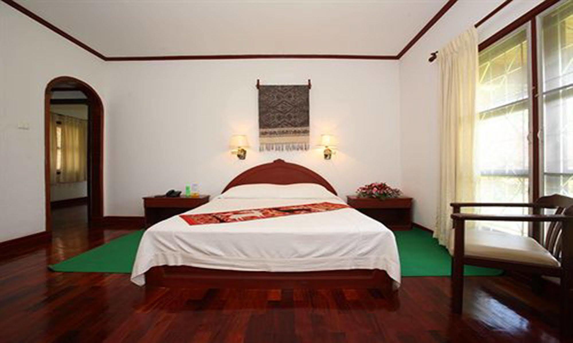 Vansana Plain Of Jars Hotel Muang Phônsavan Dış mekan fotoğraf