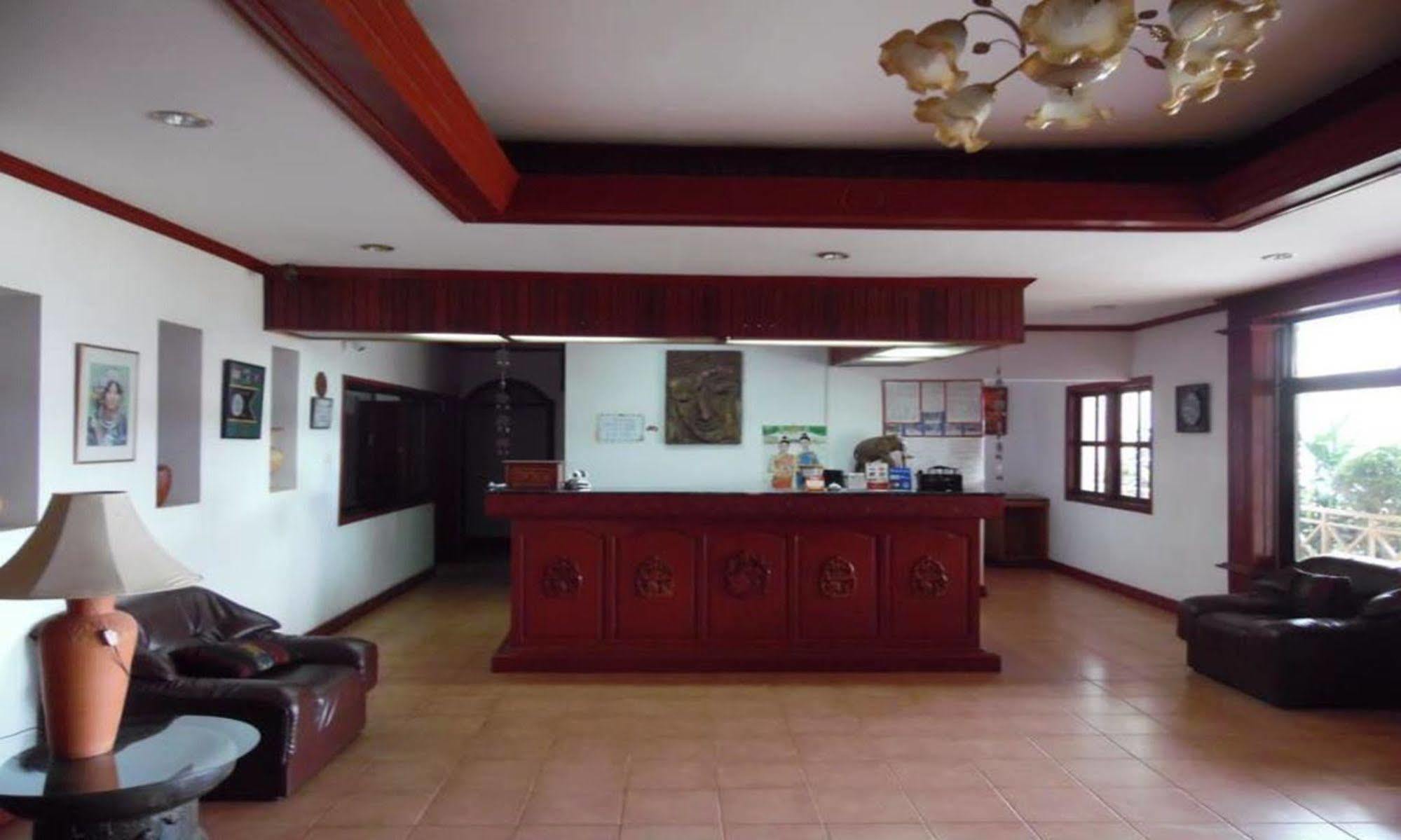 Vansana Plain Of Jars Hotel Muang Phônsavan Dış mekan fotoğraf