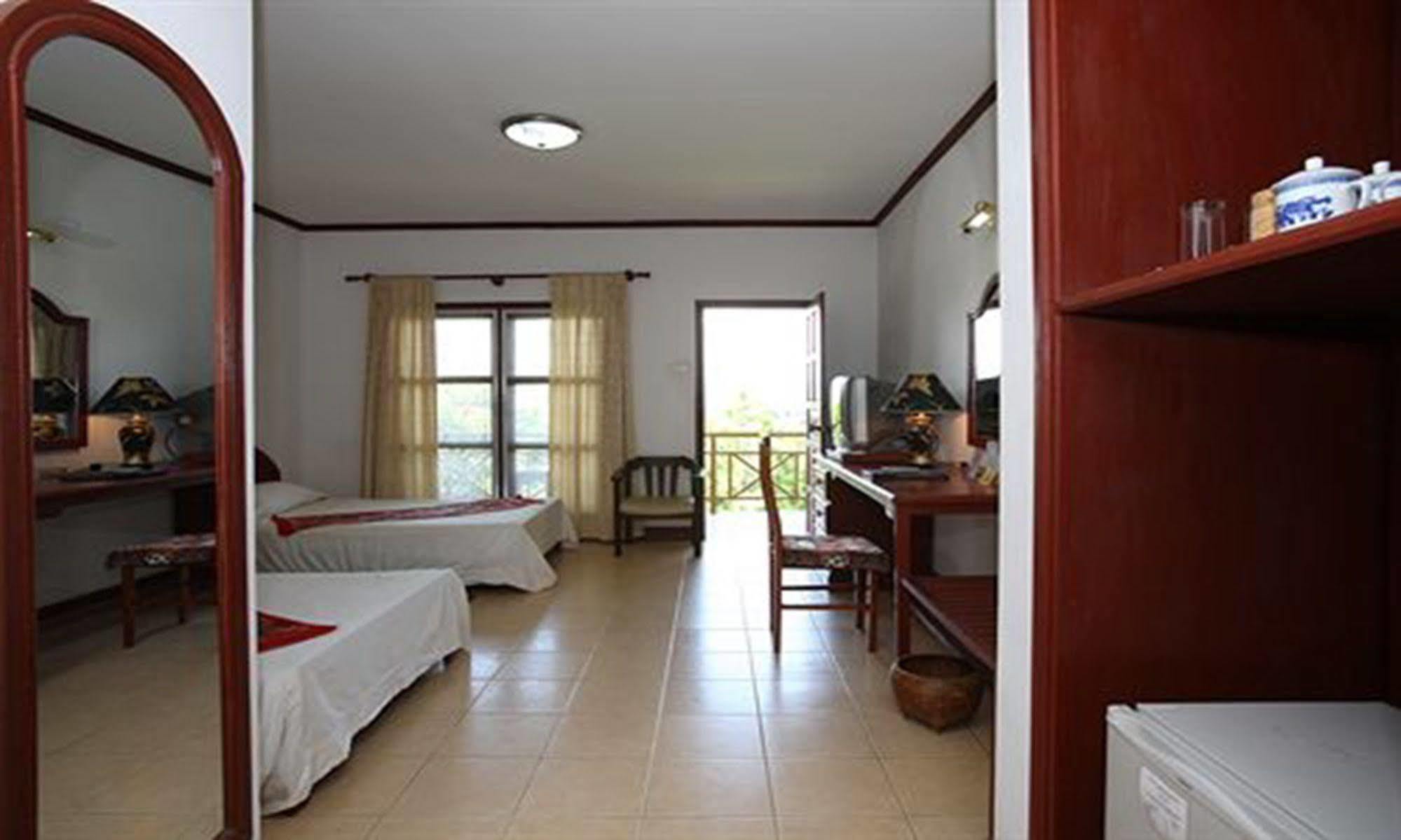 Vansana Plain Of Jars Hotel Muang Phônsavan Dış mekan fotoğraf